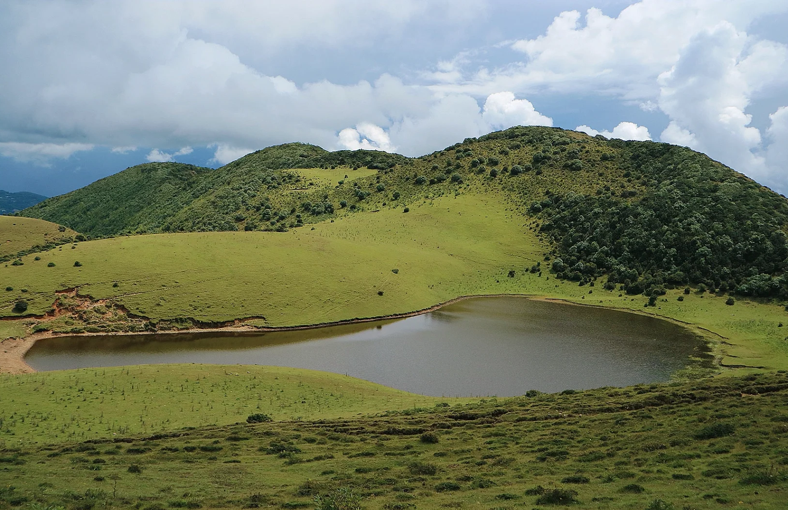 爱游戏登录入口-包含特色高山徒步穿越，挑战高原绝美风光的词条