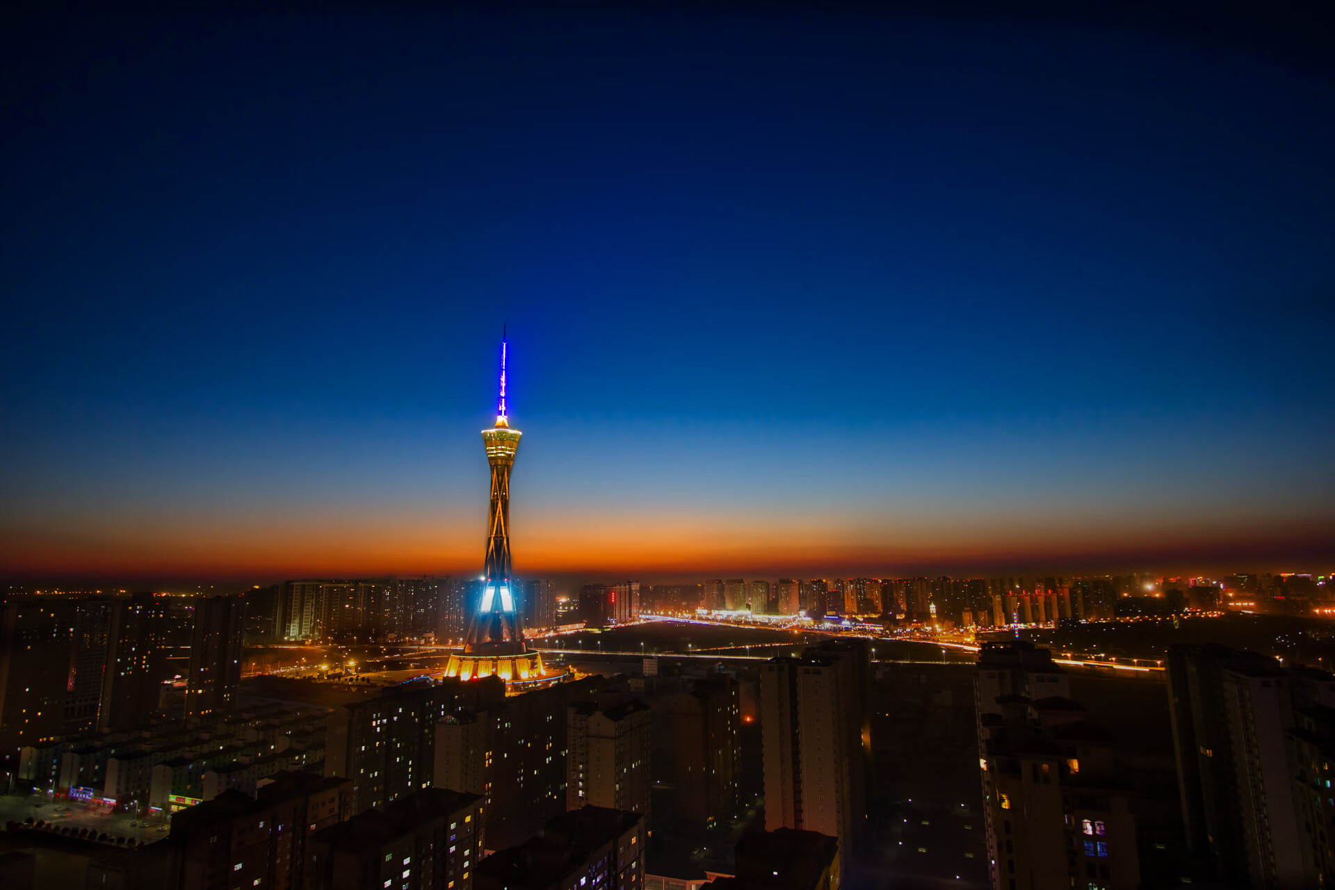 国家轮滑协会公布室内训练标准场地参数，轮滑训练场地要求