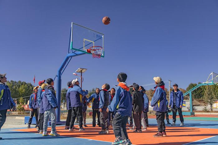 包含爱游戏体育：中国篮球国际合作新篇章：交流、学习与共赢的词条