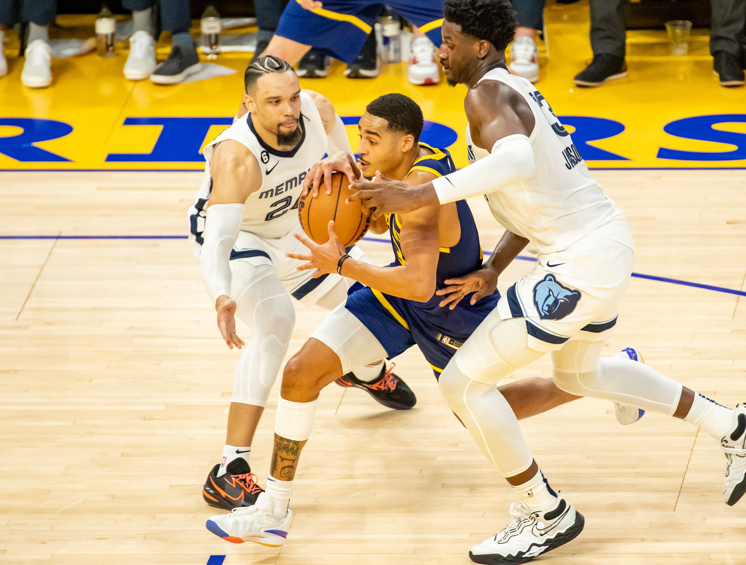 关于爱游戏体育:NBA球星中国行：掀起篮球热潮的信息