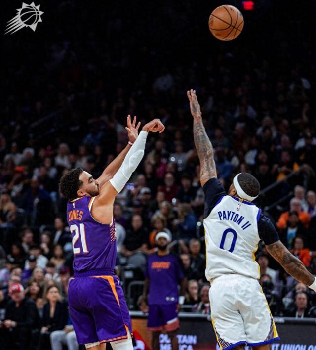 关于爱游戏体育：勇士队战术调整：科尔计划增加区域联防的信息