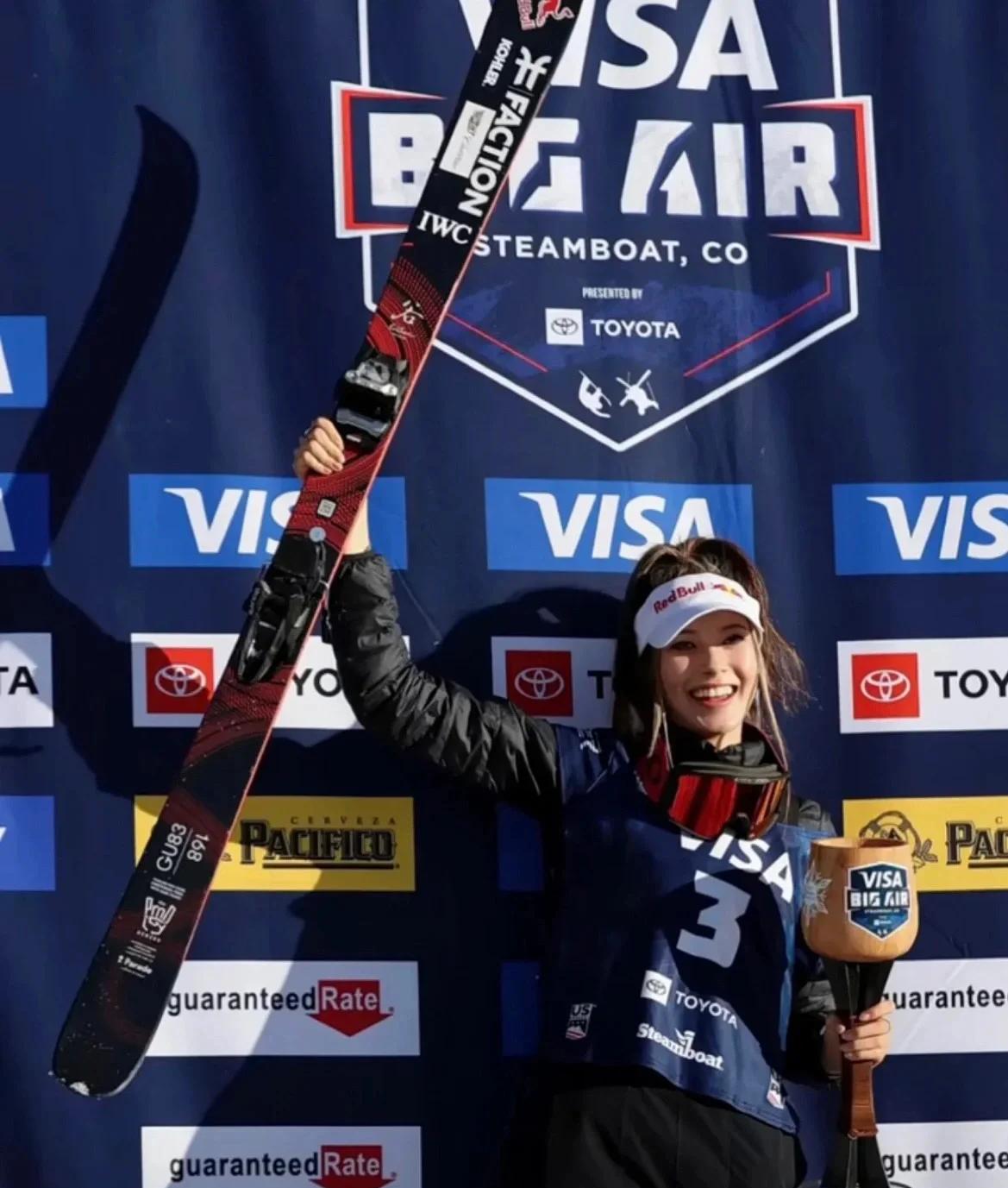 包含爱游戏体育:全球女电竞选手锦标赛：展现女性选手的实力与魅力的词条