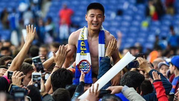 关于爱游戏体育:武磊“重返西甲”成“饮水机管理员”,球迷:还是“回家”吧,中超需要你!的信息 关于爱游戏体育:武磊“重返西甲”成“饮水机管理员”,球迷:还是“回家”吧,中超需要你!的信息