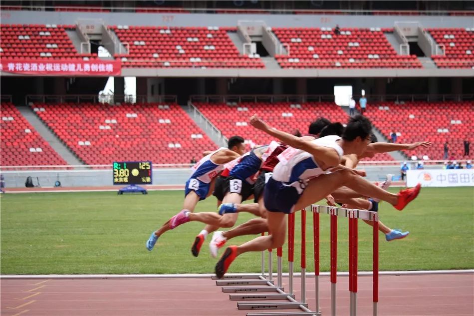 包含爱游戏体育:田径历史经典回顾，重温传奇时刻的词条