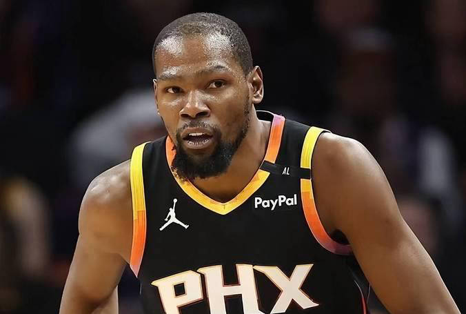 爱游戏体育：球星专访：杜兰特谈加盟太阳队的决定的简单介绍