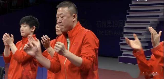 爱游戏体育：赛季赢家与输家：谁的策略更有成效？的简单介绍