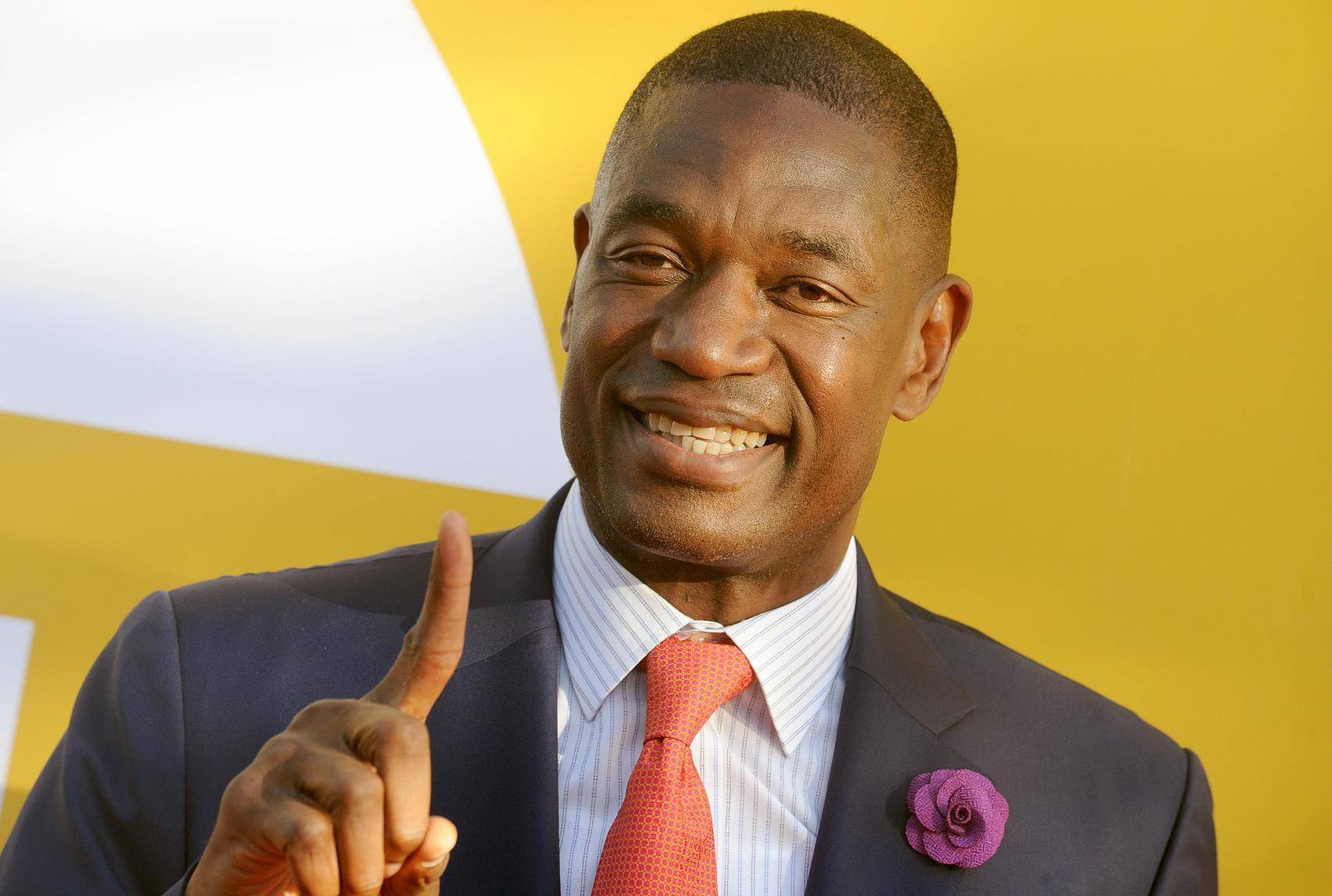 爱游戏体育:NBA球星纪录片:讲述穆托姆博的传奇盖帽生涯的简单介绍 爱游戏体育:NBA球星纪录片:讲述穆托姆博的传奇盖帽生涯的简单介绍